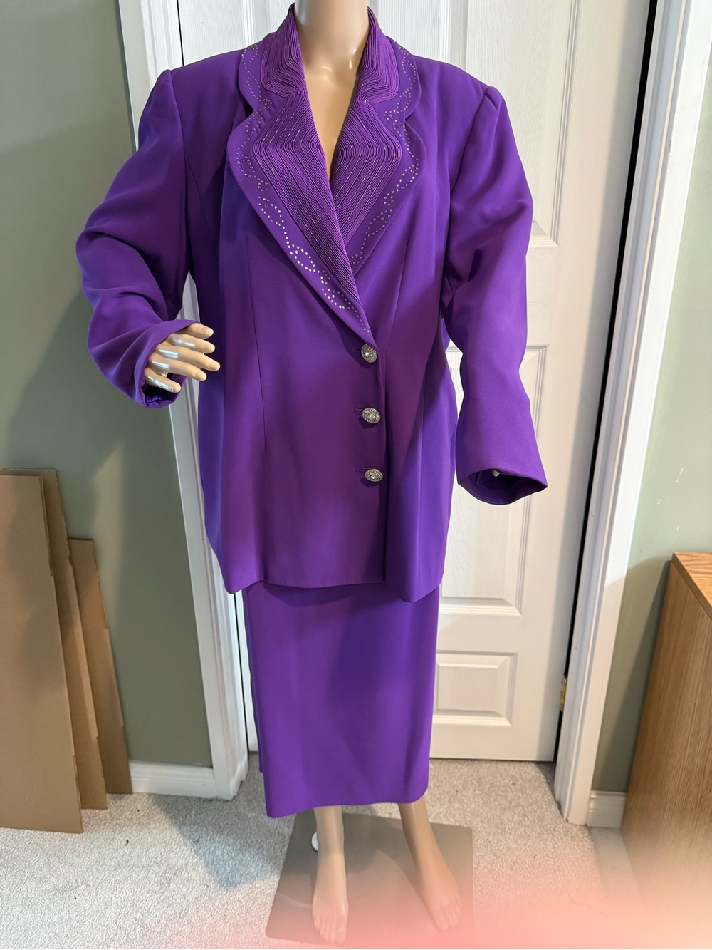 Aussie Austine Church Skirt Blazer Suit Set 2 Piece Size 14 Embellished Purple